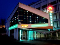 Игровой клуб "HOT CHERRY". Минск, универмаг "Беларусь". 2010г.